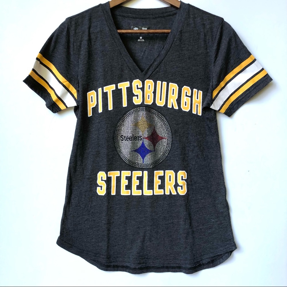 NWOT NFL Pittsburgh Steelers Rhinestone V-Neck